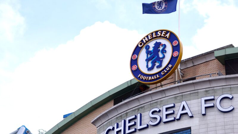 Il Chelsea ha messo a punto ANCORA una tattica di negoziazione di trasferimento da 300 milioni di sterline nelle ultime ore della finestra di gennaio