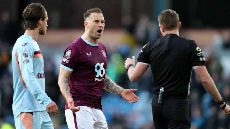 Burnley negato dal VAR nella sconfitta per 4-3