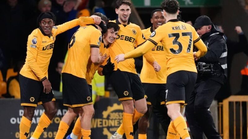 Campioni scioccati dal defunto vincitore di Molineux