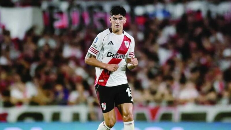 CdS – Acerbi e Darmian ai saluti, l’obiettivo in difesa gioca nel River. Ma ci sono altri nomi