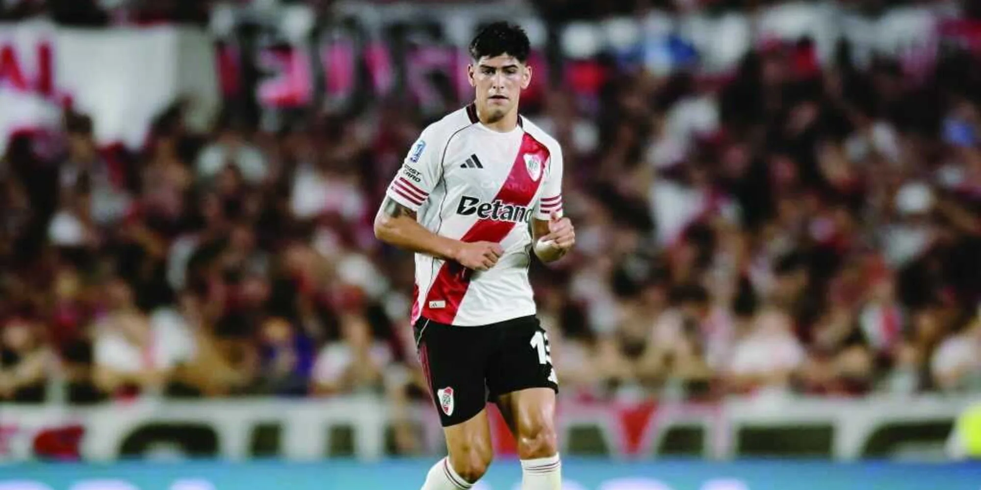 CdS – Acerbi e Darmian ai saluti, l’obiettivo in difesa gioca nel River. Ma ci sono altri nomi