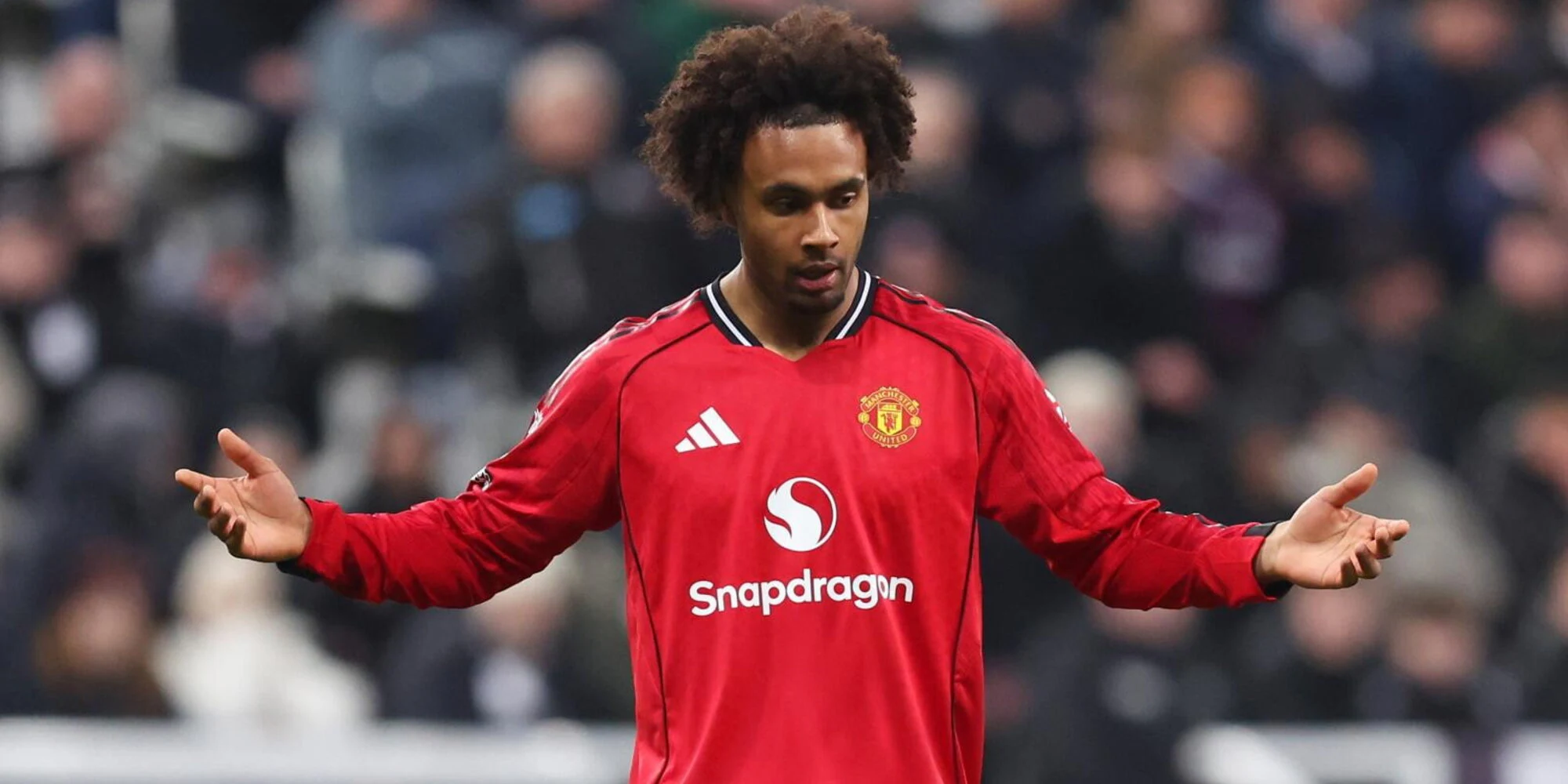 CdS – “Zirkzee lascerà il Manchester United”