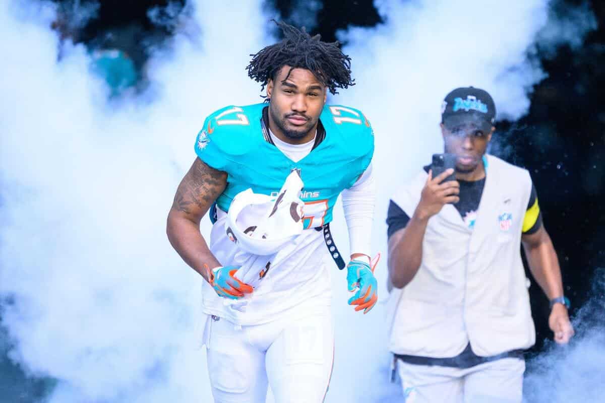 I Denver Broncos migliorano la ricezione del corpo ottenendo Jaylen Waddle dai Miami Dolphins