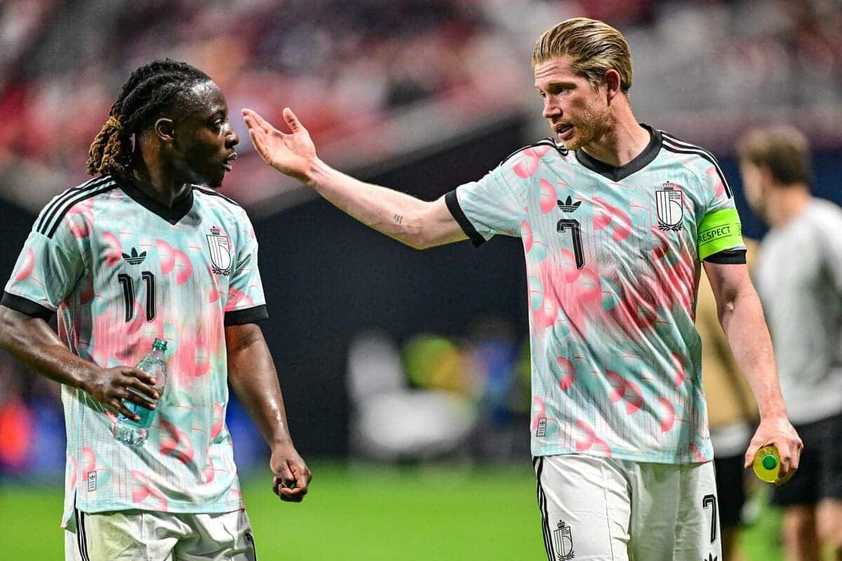 I co-organizzatori della Coppa del Mondo vengono battuti dai Red Devils in casa