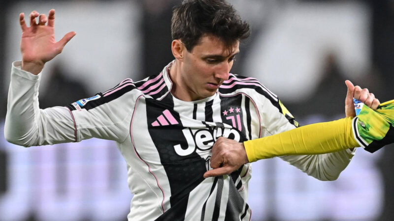 Il Barcellona vuole Andrea Cambiaso e la Juventus valuterebbe il terzino 50 milioni