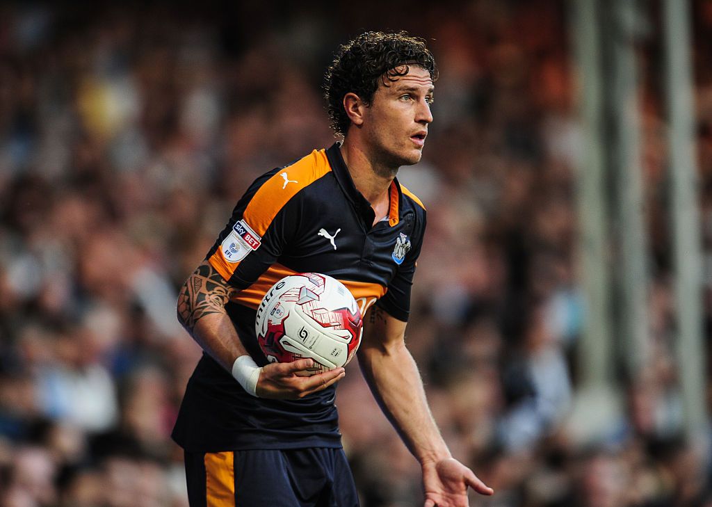 L’ex stella del Newcastle United rivela come “le cose sono andate storte” a causa della devastante dipendenza dalla droga