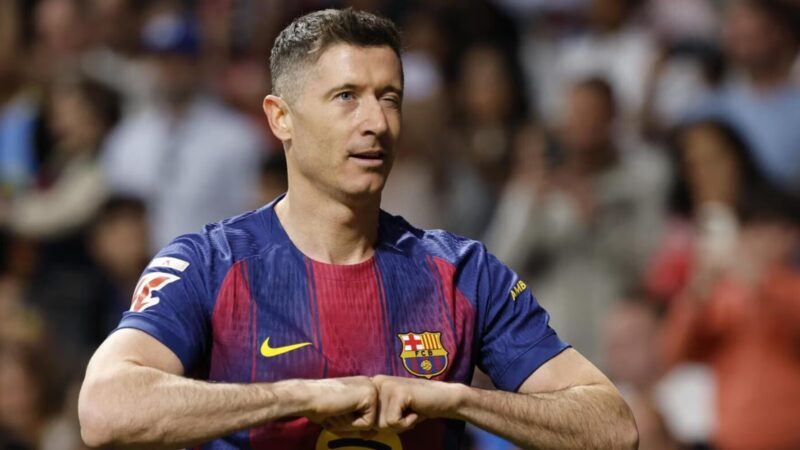 Corriere dello Sport – La mossa del Barcellona che spiazza la Juve per Lewandowski: “A fine mese si attendono una risposta”