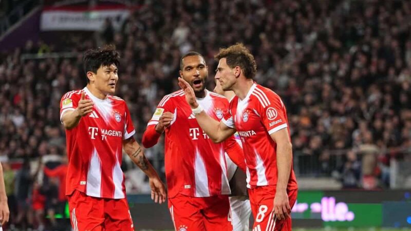 Il Bayern batte il record di gol in Bundesliga mentre il Dortmund sbaglia