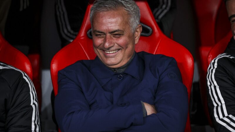 Il Newcastle punta sul Real Madrid, che punta a Jose Mourinho per guidare i Magpies