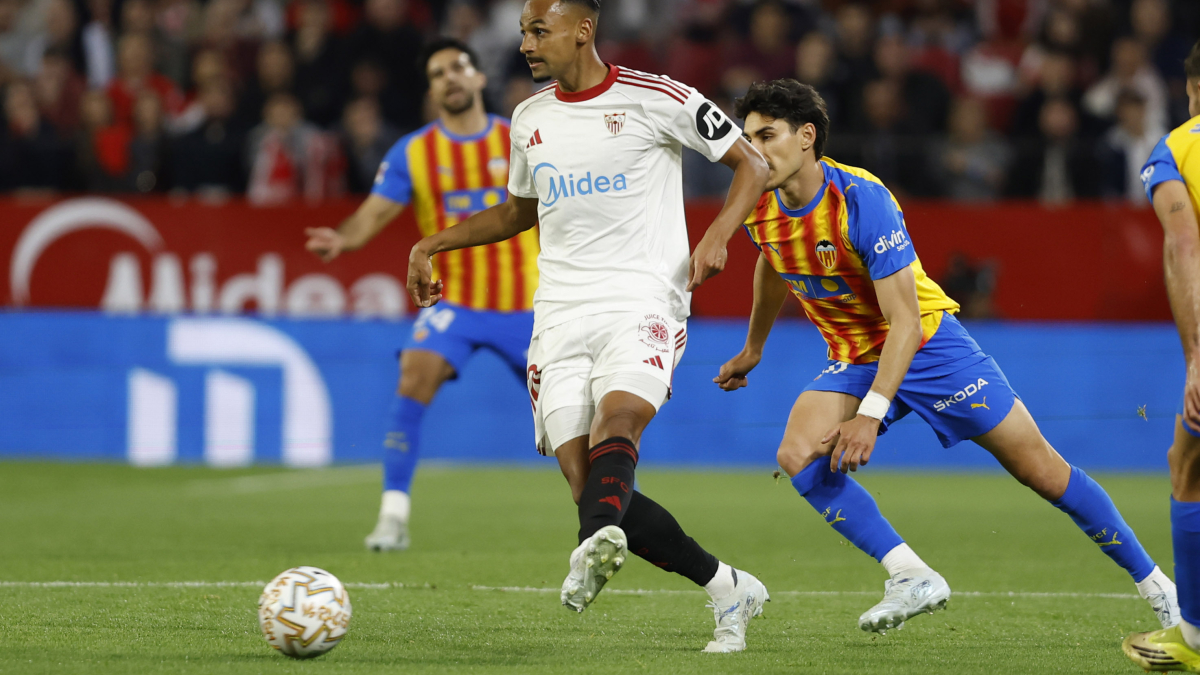 Il Siviglia recupera Sow e riceve l’Atlético Madrid