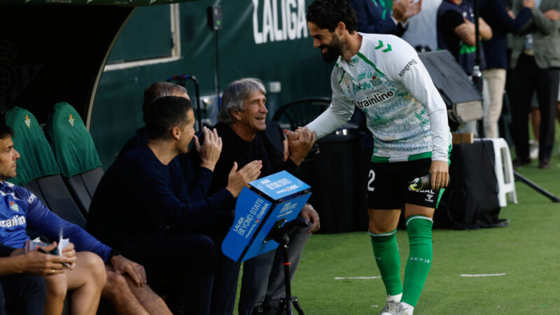 Isco: “Non capisco un Betis senza Pellegrini, quello che ha fatto al club è qualcosa di senza precedenti”