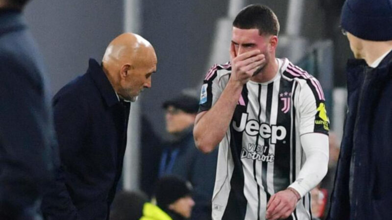 Ritorna quattro mesi dopo e si infortuna… nel riscaldamento