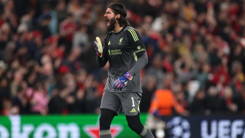 Corriere dello Sport – Alisson aspetta la Juve: trattativa dura ma l’ex Roma non si tira indietro