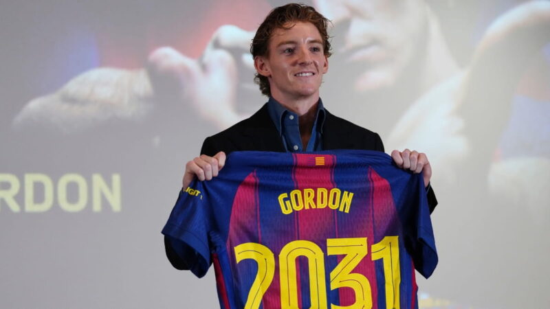 Il Barcellona firma Anthony Gordon con un contratto da 69 milioni di sterline dal Newcastle