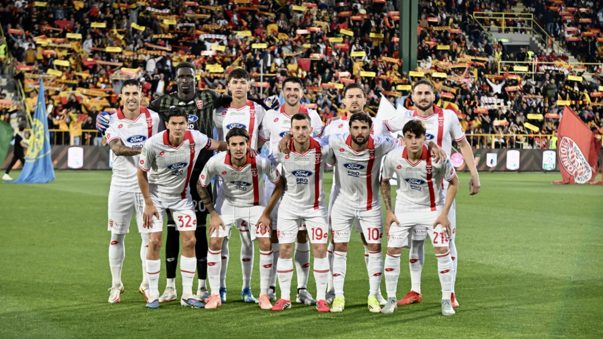 Il Monza cancella il sogno del Catanzaro e torna in Serie A
