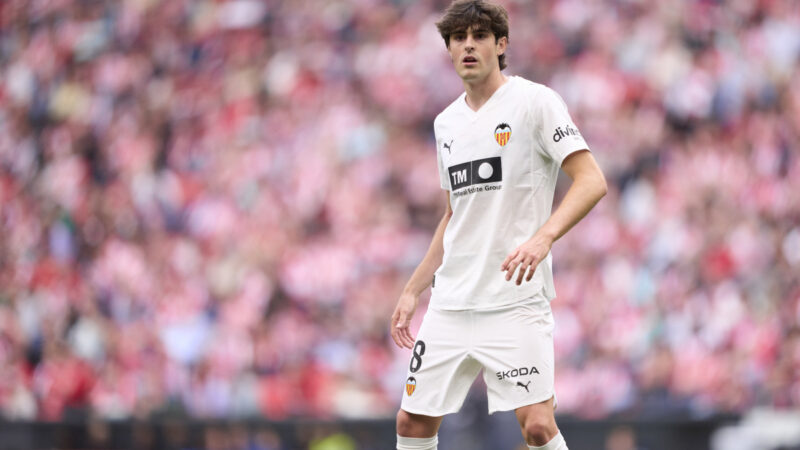 Javi Guerra: “Voglio restare al Valencia”