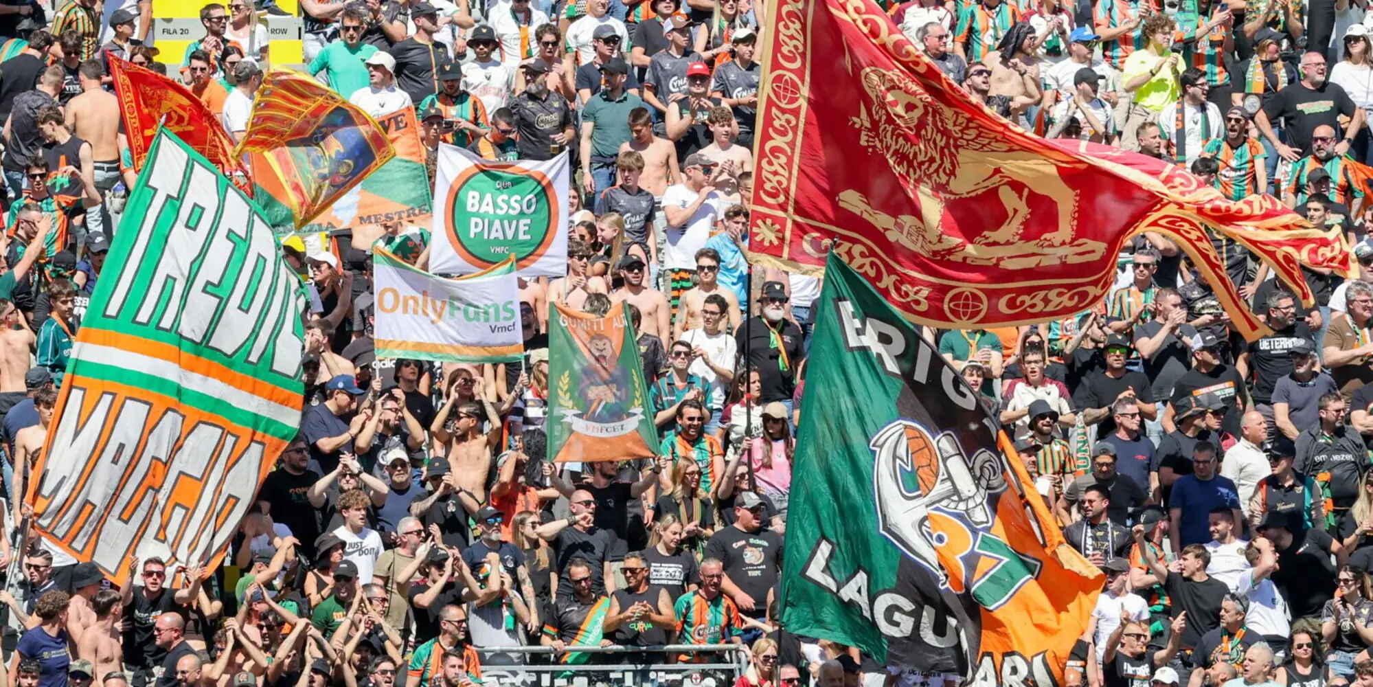 Tuttosport – Festa Venezia, è Serie A! Tonfo Monza e il Frosinone sorride: promozione a un passo. Reggiana in Serie C