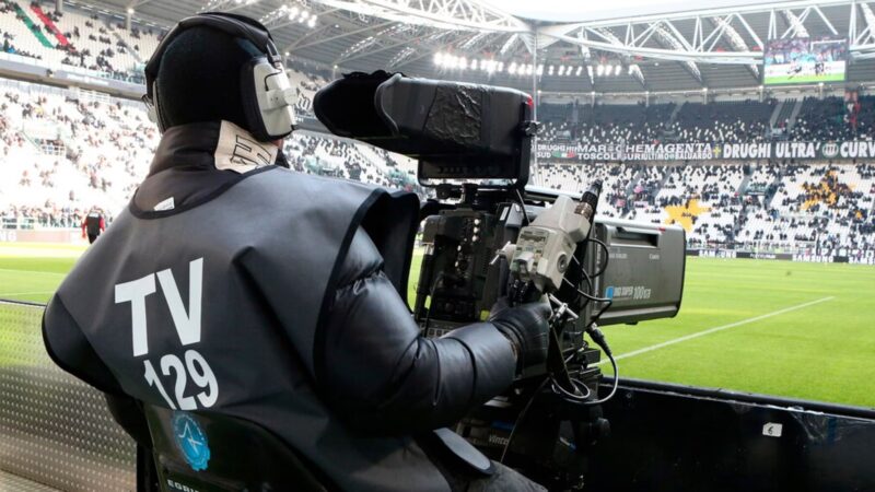 Tuttosport – Sky contro Dazn e Tim: chiesti quasi 2 miliardi di danni!