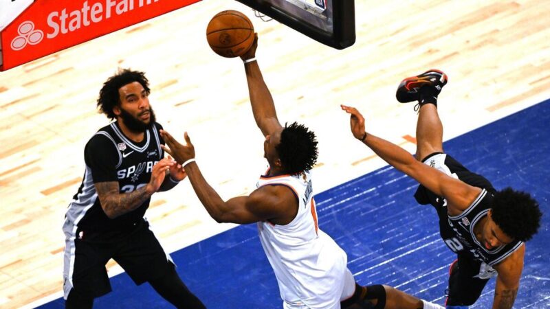 Anunoby fornisce il colpo mortale mentre i Knicks stabiliscono il record delle finali NBA con una straordinaria rimonta per avvicinarsi al primo titolo in 53 anni