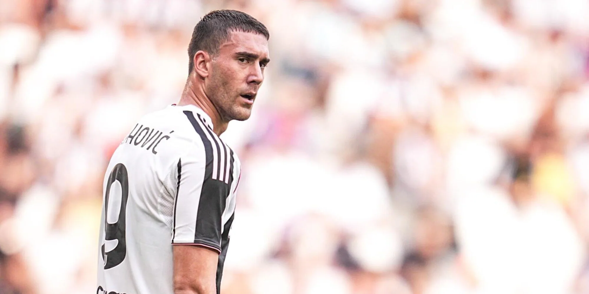 Corriere dello Sport – Chiellini e i dubbi sul futuro di Vlahovic dopo l’addio: “Non resterà in Italia perché…”
