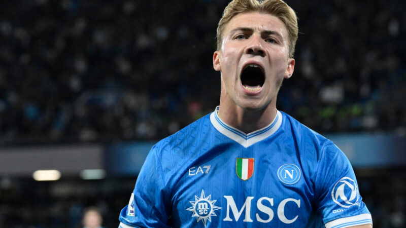 Il Napoli resta con Hojlund tre anni dopo che il Manchester United lo ha pagato 85 milioni