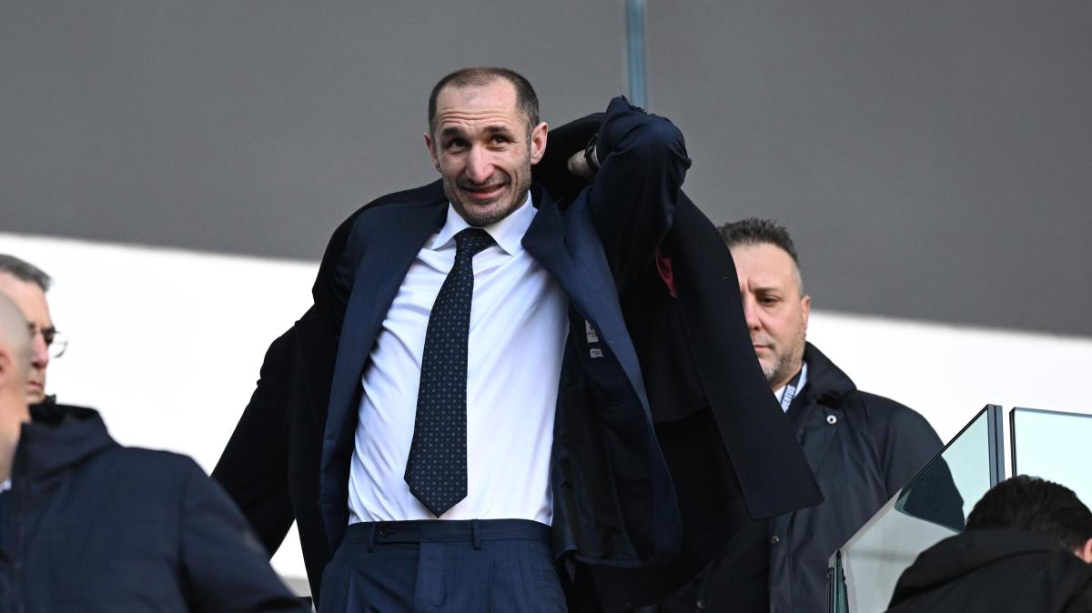 La Juventus tiene il vertice sul mercato mentre Carnevali delinea la strategia