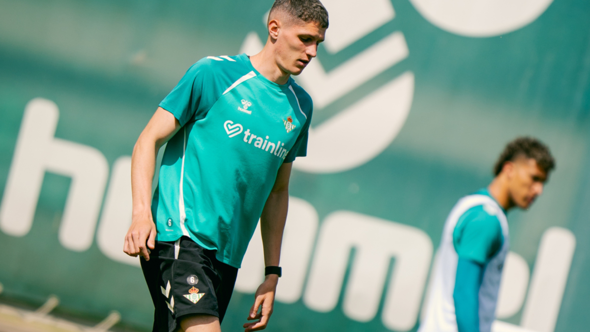 Le trattative per Deossa e Altimira segnano il mercato del Betis