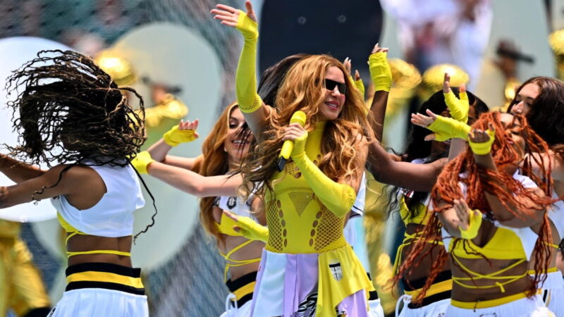 Shakira e Burna Boy illuminano la cerimonia di apertura della Coppa del Mondo 2026
