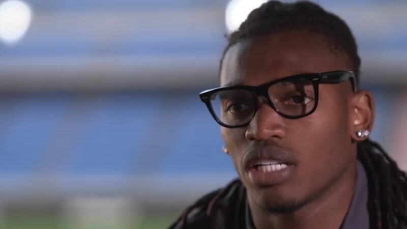 TS – Leao e il possibile addio al Milan… con il rossonero addosso: tifosi inferociti sui social
