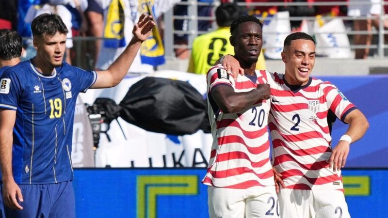 Balogun segna allo scadere del primo tempo e mette gli USA in corsa per gli ottavi