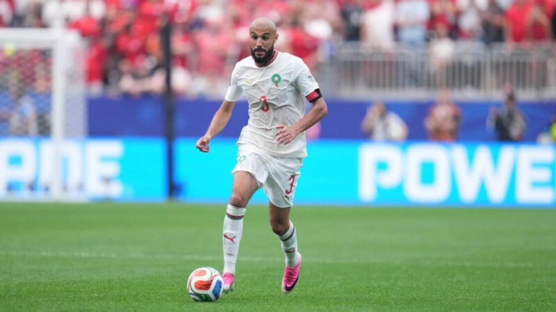 CdS – Il Milan va all’assalto di Mazraoui: è perfetto per Amorim