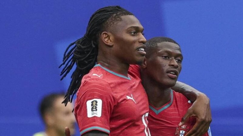 Corriere dello Sport – Leao, non c’è solo il Barcellona: si scatena l’asta
