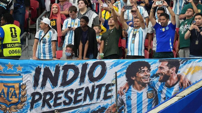 I tifosi dell’Argentina hanno detto che le bandiere delle Isole Falkland saranno bandite poiché il vicepresidente etichetta l’Inghilterra come “usurpatrice dei pirati” in vista della semifinale della Coppa del Mondo