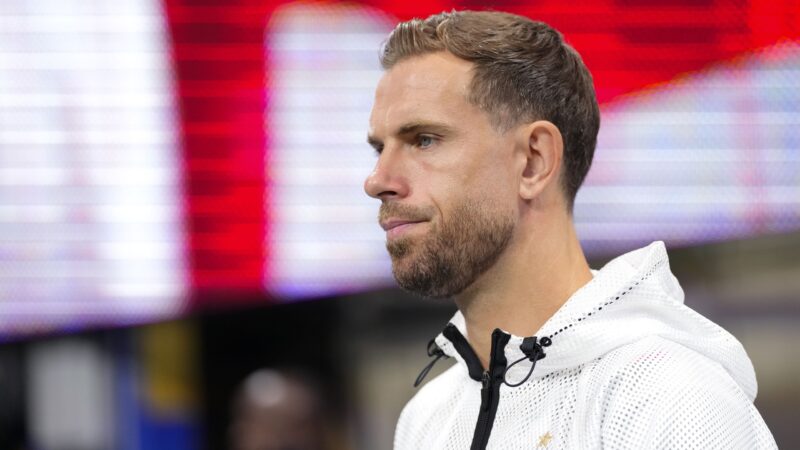 Jordan Henderson fornisce aggiornamenti dal letto d’ospedale dopo l’intervento chirurgico al suo avambraccio “fracassato” dopo una caduta anomala