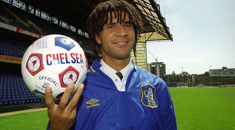 “Dennis Wise era furioso quando l’ho sostituito durante una partita del Chelsea: non mi ha rivolto la parola per due settimane. Alla fine ce l’ha fatta, e il resto è storia: è stato magnifico’ Ruud Gullit racconta il suo rapporto turbolento con il suo capitano vincitore della coppa