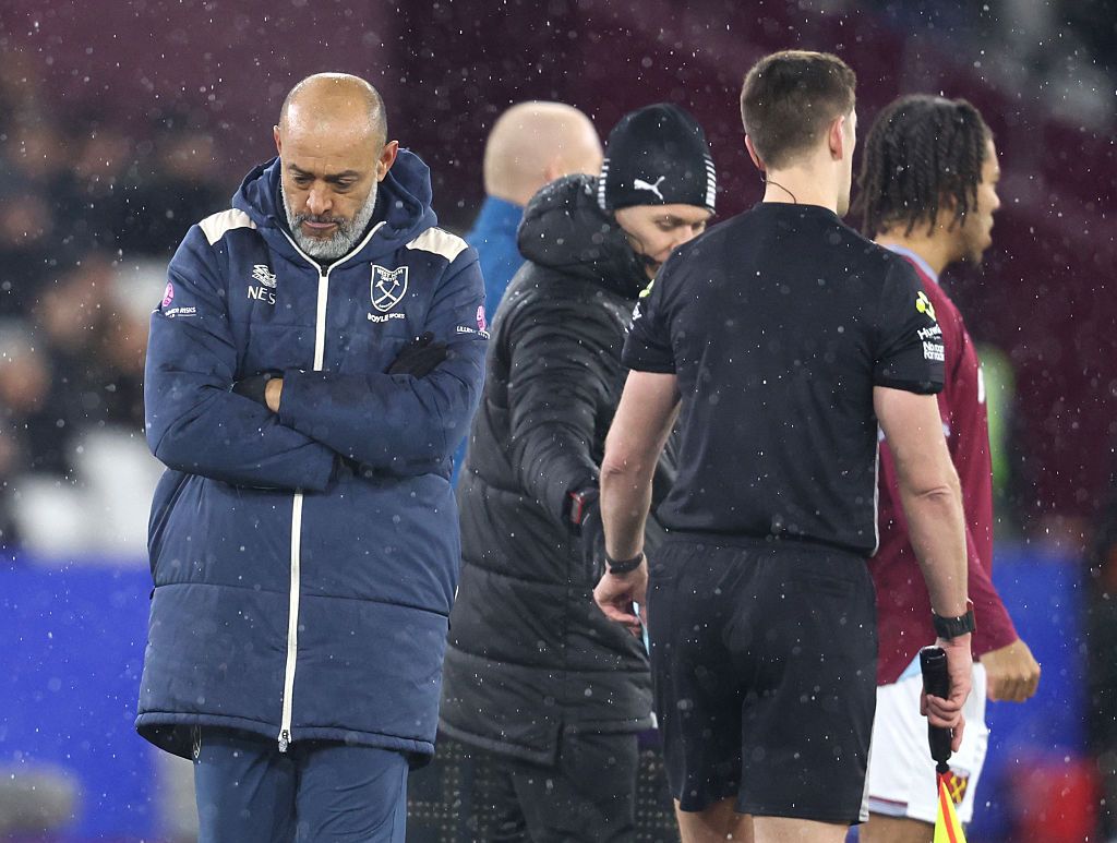 “Harry Redknapp aveva ragione. Gli agenti hanno tenuto i pantaloni abbassati del West Ham nel corso degli anni. Il club ha agito solo quando la debolezza è stata messa in luce” Tony Gale su dove gli Hammers non sono stati all’altezza nella finestra di mercato