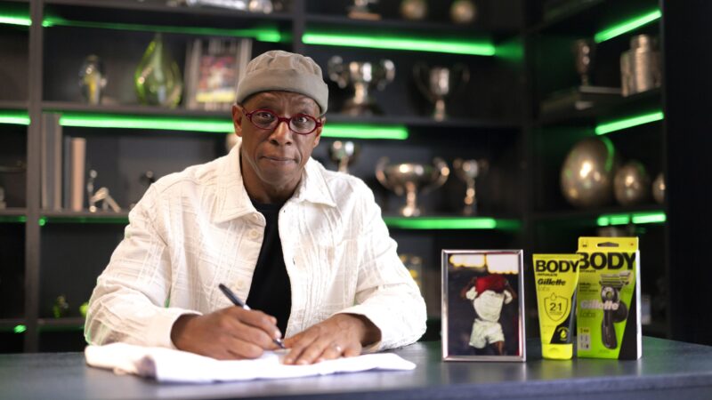 La leggenda dell’Arsenal Ian Wright sostiene la nuova campagna per mettere fuori legge la regola più stupida del calcio