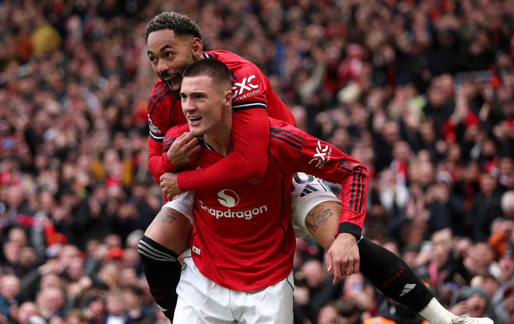 La realtà finanziaria morde il Manchester United mentre i tifosi continuano ad aspettare nuovi acquisti