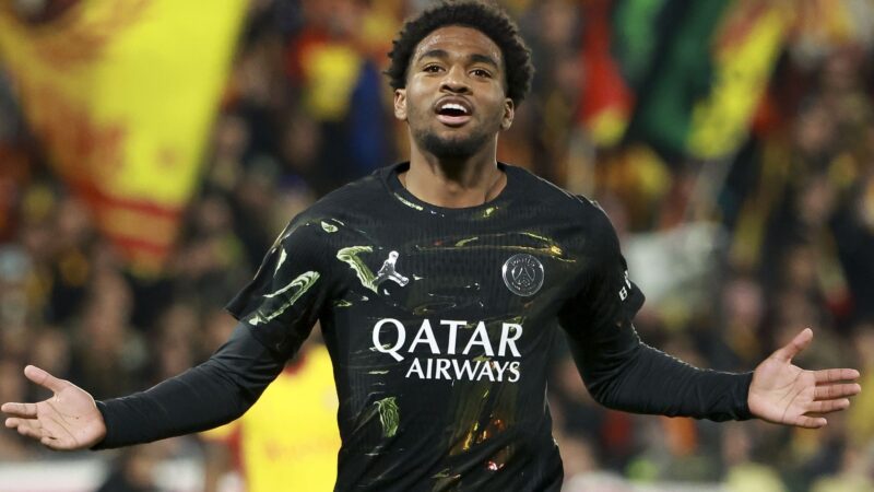 Manchester United in trattative con la stella del PSG: rapporto