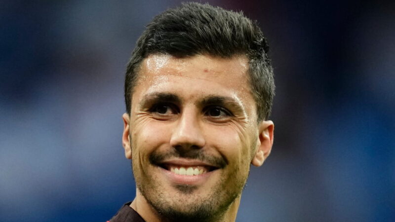 Rodri: il Barcellona ingaggia la stella del Man City con un trasferimento da 65 milioni di sterline mentre il Real Madrid perde il capitano della Spagna