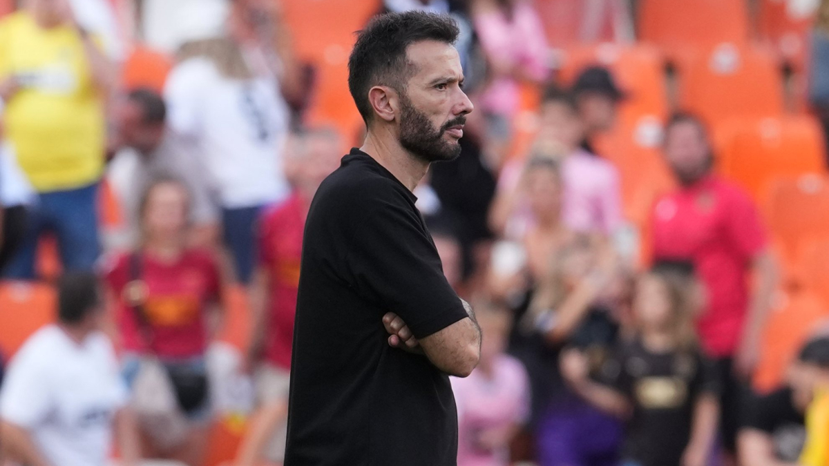 I giorni contati di Corberán: tre partite in due settimane per tenere a galla il Valencia