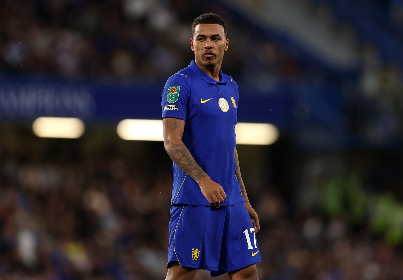 I tifosi dell’Arsenal provocano Morgan Rogers dopo la vittoria sul Chelsea