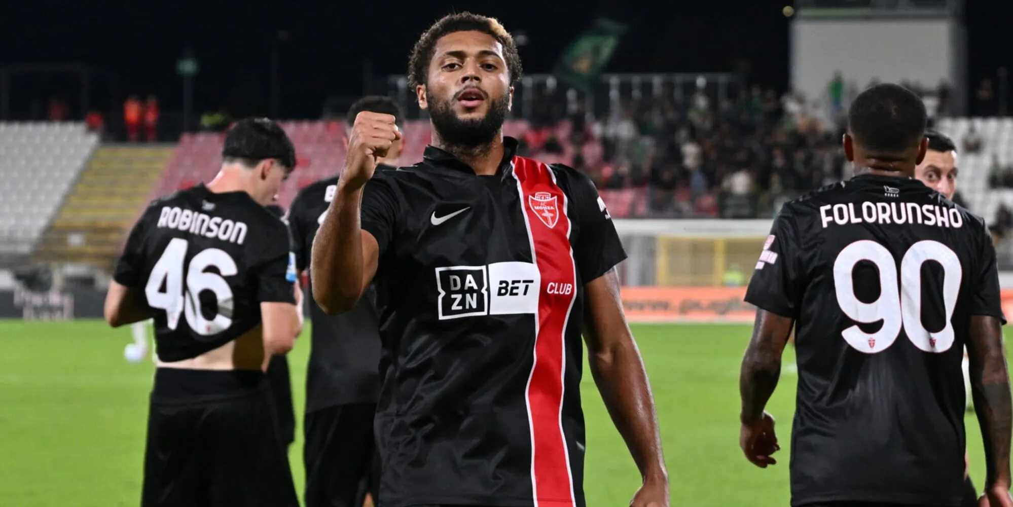 Tuttosport – La perla di Adzic non basta, la doppietta di Varela stende il Sassuolo: prima vittoria per il Monza di Juric