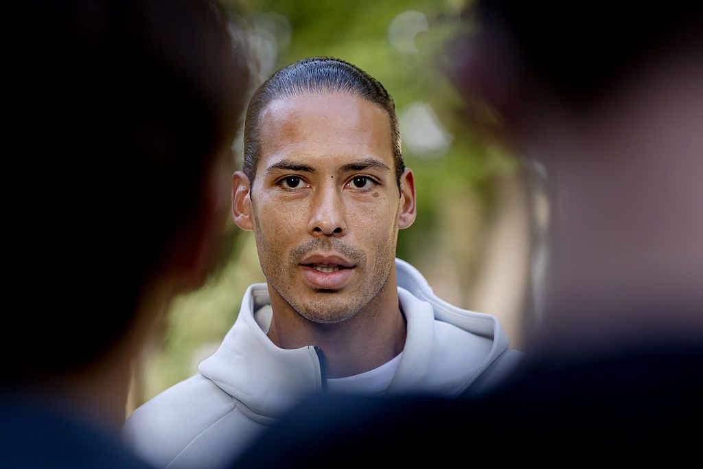 Virgil van Dijk si scaglia contro il giornalista olandese sostenendo che avrebbe sabotato Ronald Koeman
