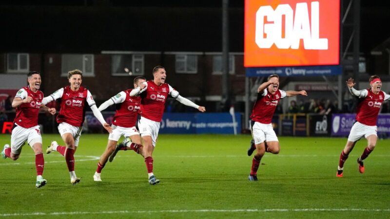 Fleetwood Town – Arsenal 1-1 (5-3 dr.): i campioni della Premier League stupiscono quando la squadra della League Two trionfa ai rigori