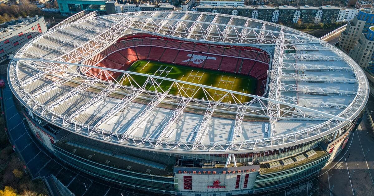 L’Arsenal rende omaggio al presidente a vita Ken Friar dopo la morte all’età di 92 anni