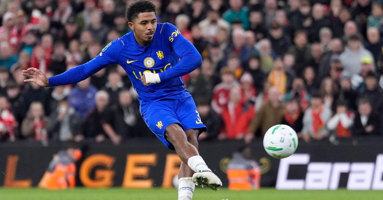 Liverpool – Chelsea 1-1 (rigori 6-5): resoconto, risultato e gol mentre Fofana si avventa ai rigori regalando la vittoria ai Reds