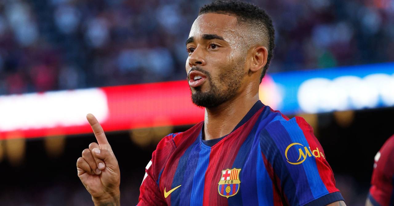 Pellegrini, tecnico del Real Betis, si scaglia contro le “decisioni incomprensibili e inspiegabili” nella sconfitta per 5-2 contro il Barcellona